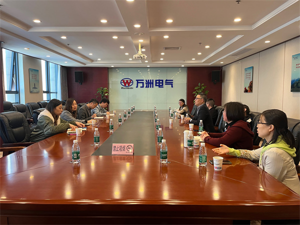 企校交流 共促发展6.jpg 企校交流 共促发展6.jpg