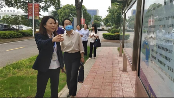 市总工会1.jpg 市总工会1.jpg